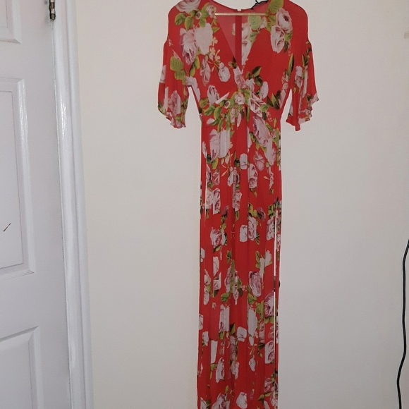 Scarlet-Rose Bloom Maxi Dress - Picture 3 of 8